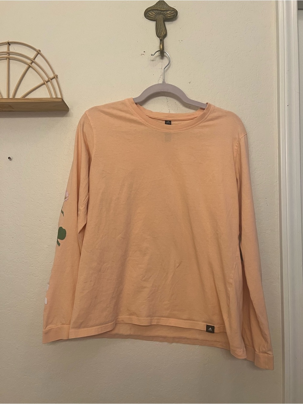 Adidas Women’s Peach Floral Logo Long Sleeve Shirt Size Large